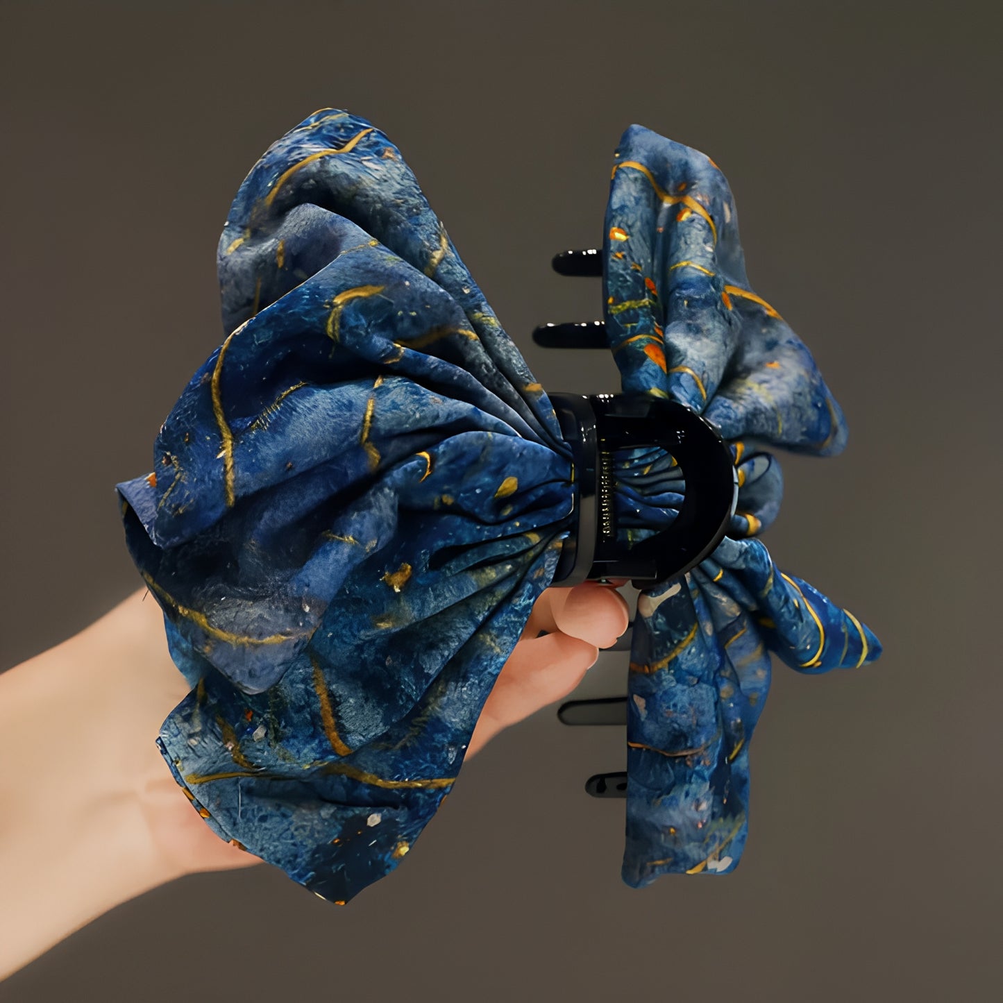 "Celestial Petal" 13cm Oversized Starry Galaxy Claw Clip — Gold Vein Edition